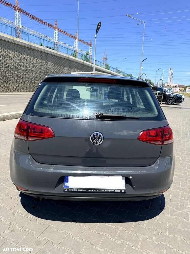 Volkswagen Golf 1.6 TDI DPF Trendline - 5