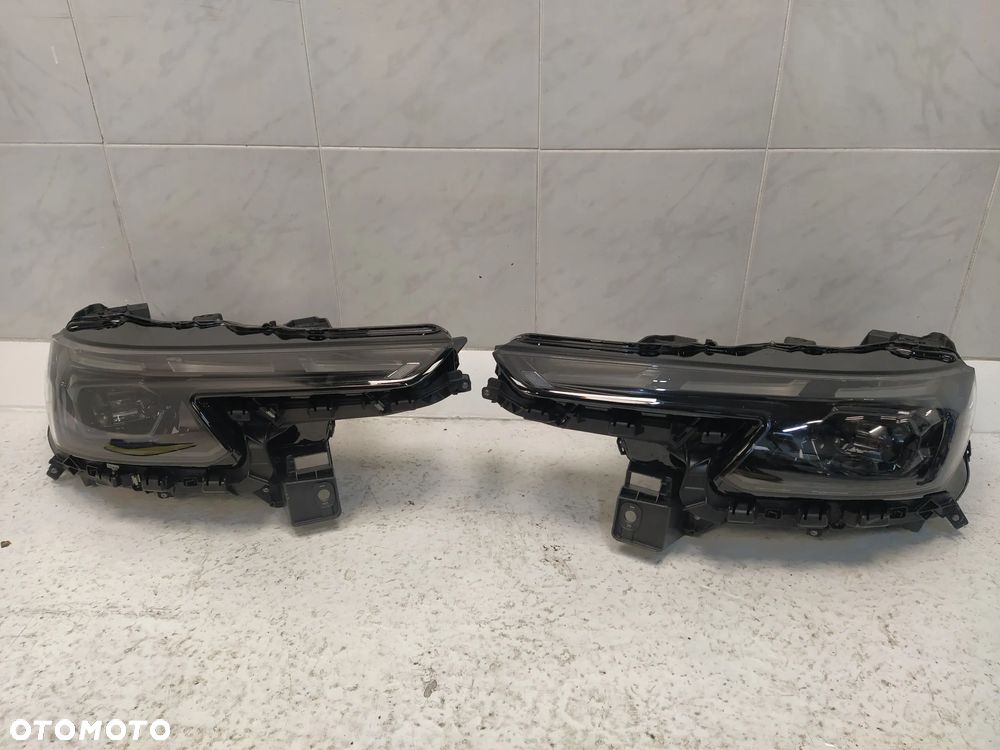 ALFA ROMEO JUNIOR MILANO LAMPA LAMPY REFLEKTOR REFLEKTORY PRZÓD LEWA PRAWA BASE LED PRZETWORNICE ŚRODEK CZARNY POŁSYK KOMPLETNE NOWE ORYGINAŁ - 2