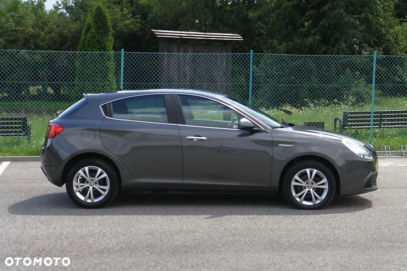 Alfa Romeo Giulietta - 5