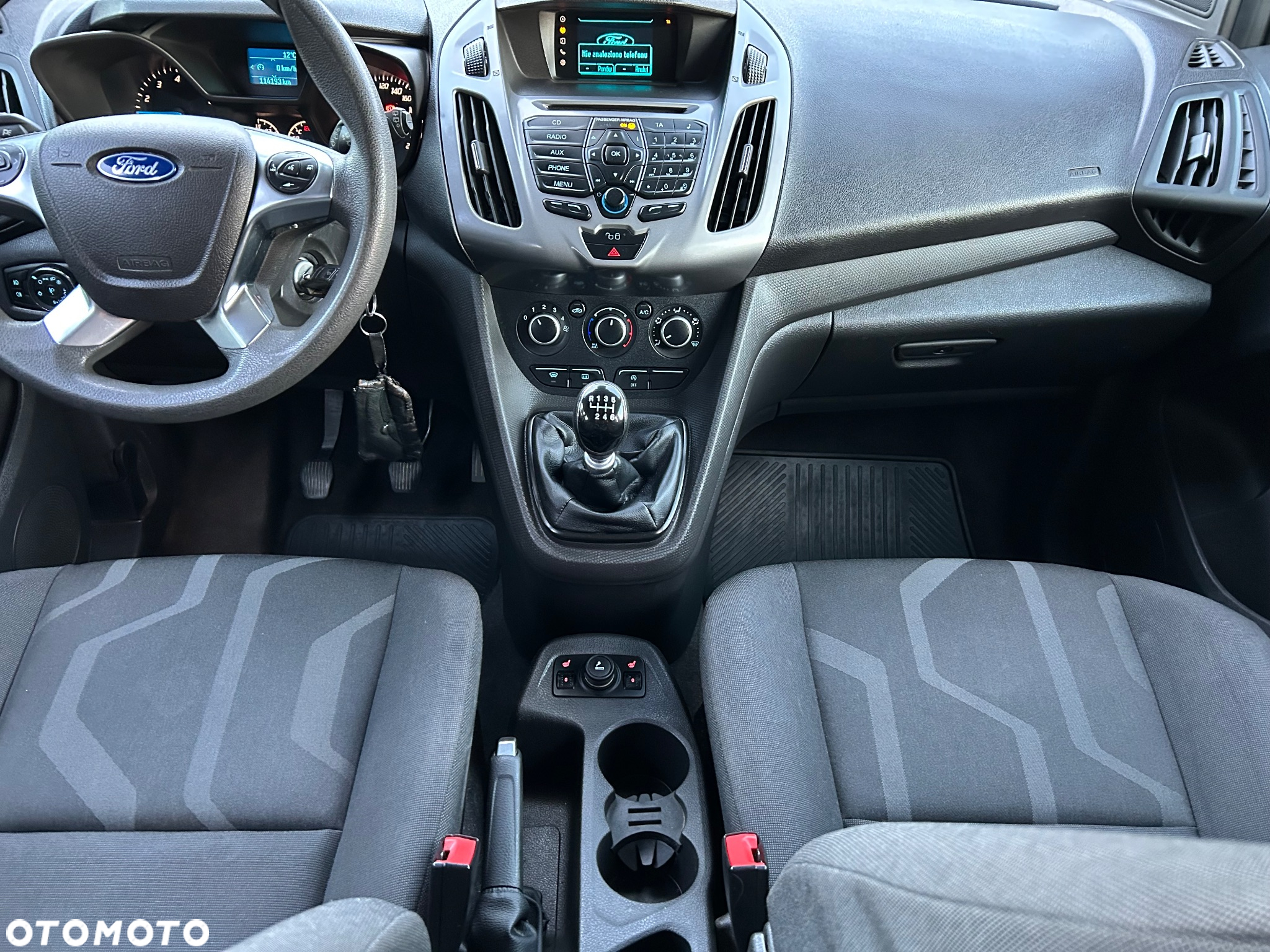 Ford Tourneo Connect - 32