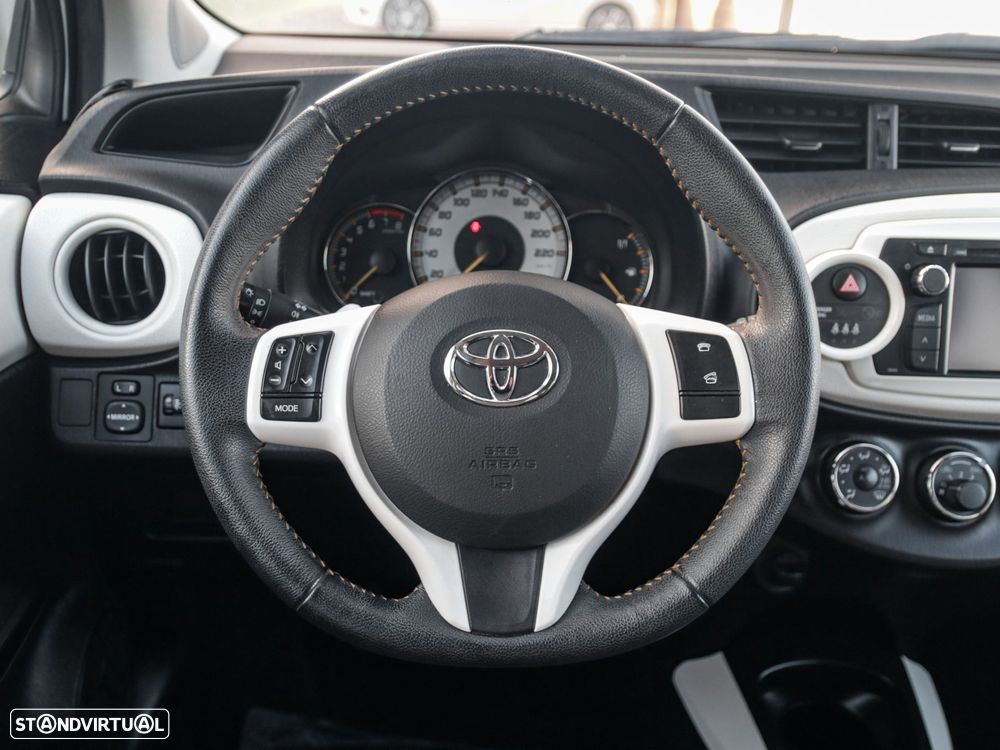 Toyota Yaris 1.33 VVT-i Sport - 21