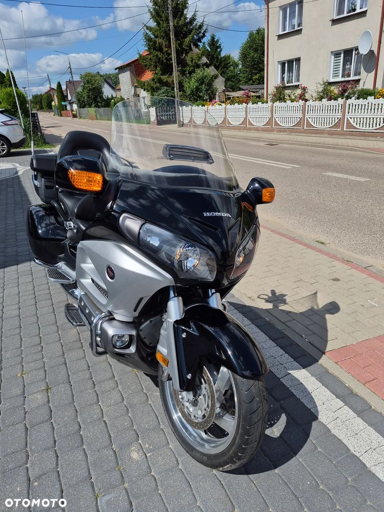 Honda GL - 8