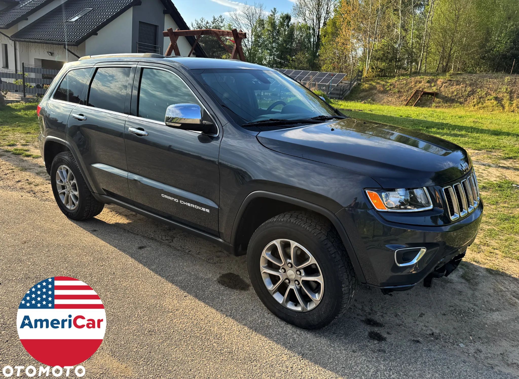 Jeep Grand Cherokee - 1