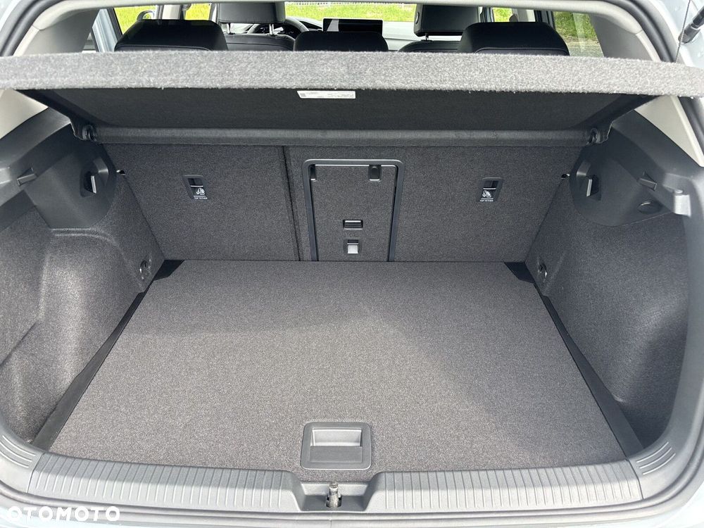 Volkswagen Golf - 18