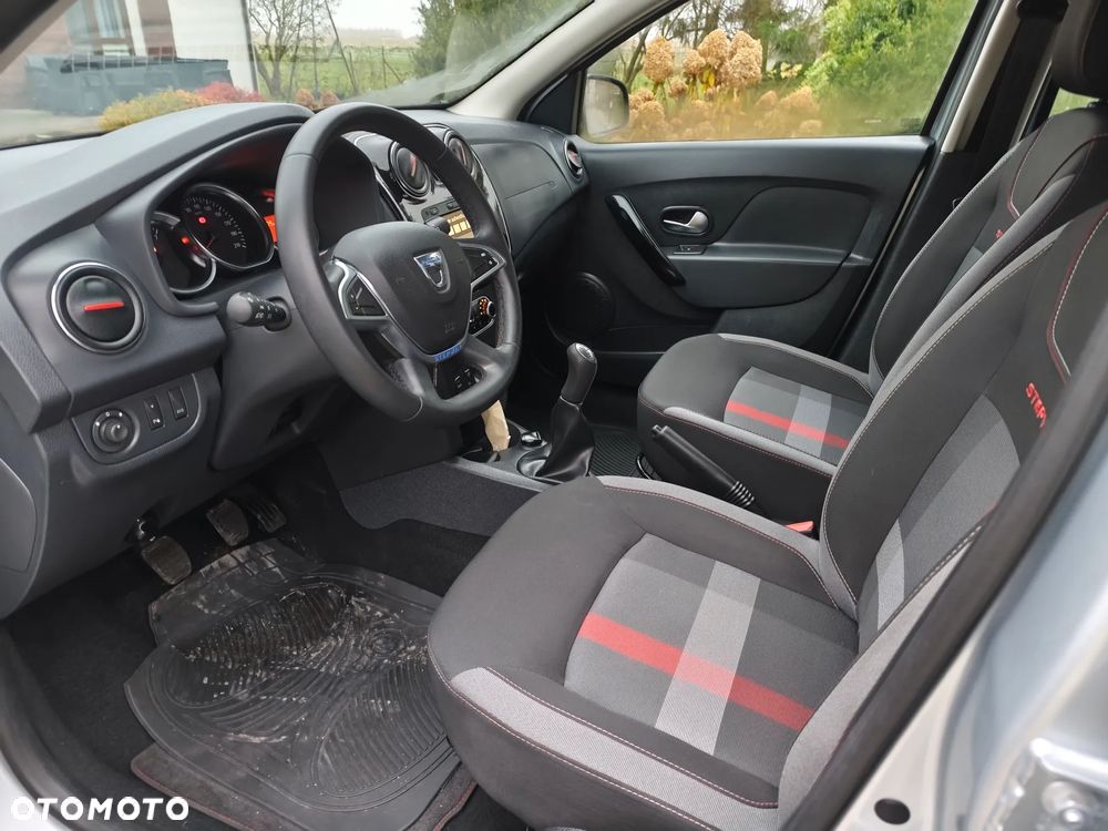 Dacia Sandero TCe 90 S&S Laureate - 14