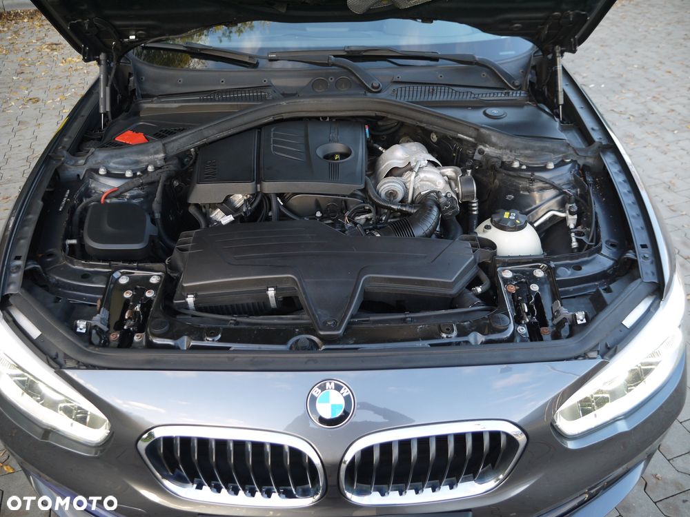 BMW Seria 1 120i Sport Line - 29