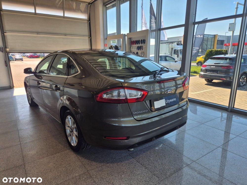 Ford Mondeo 1.6 T Ambiente - 9