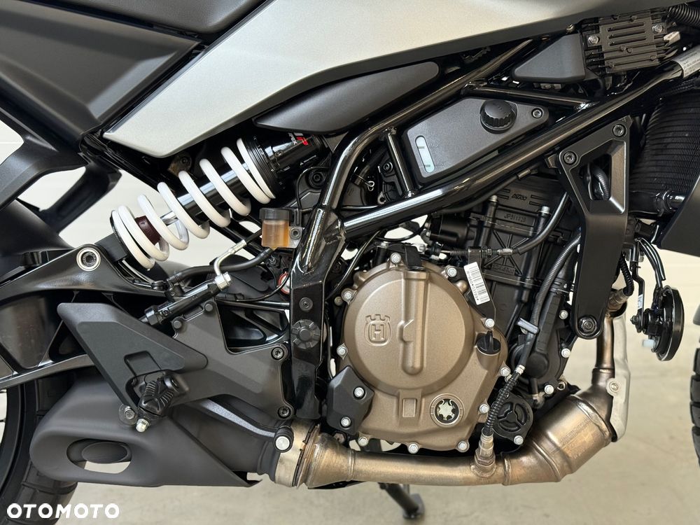 Husqvarna Svartpilen - 12