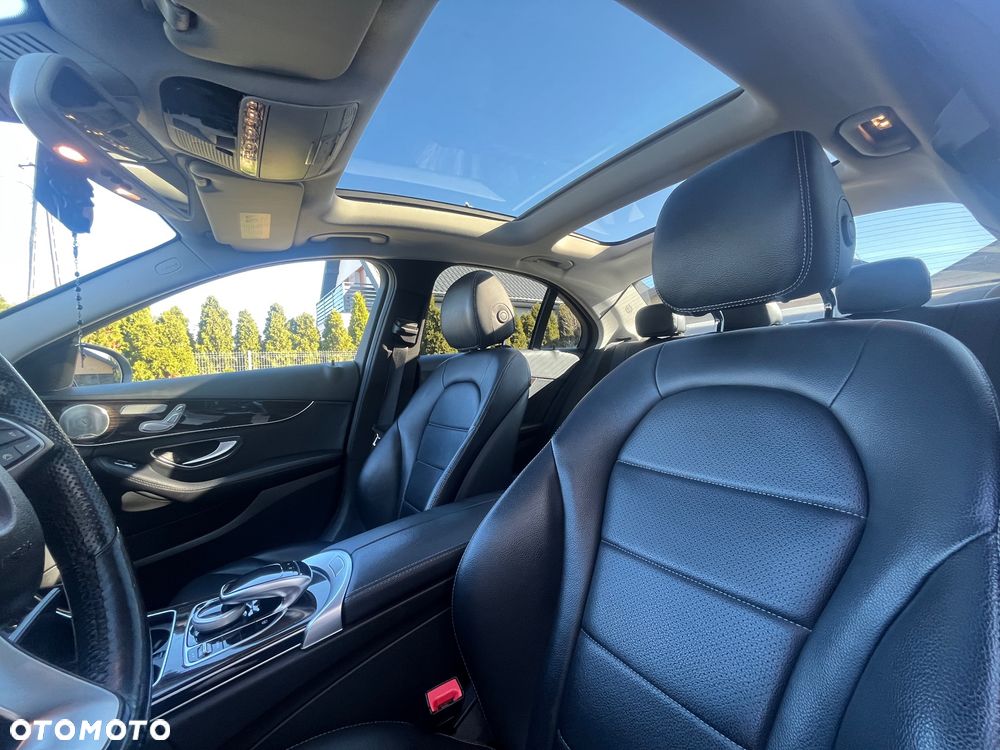 Mercedes-Benz Klasa C 300 7G-TRONIC - 23