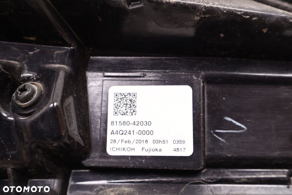 TOYOTA RAV4 IV LIFT LAMPA KLAPY BAGAŻNIKA PRAWA TYŁ 81580-42030 - 8