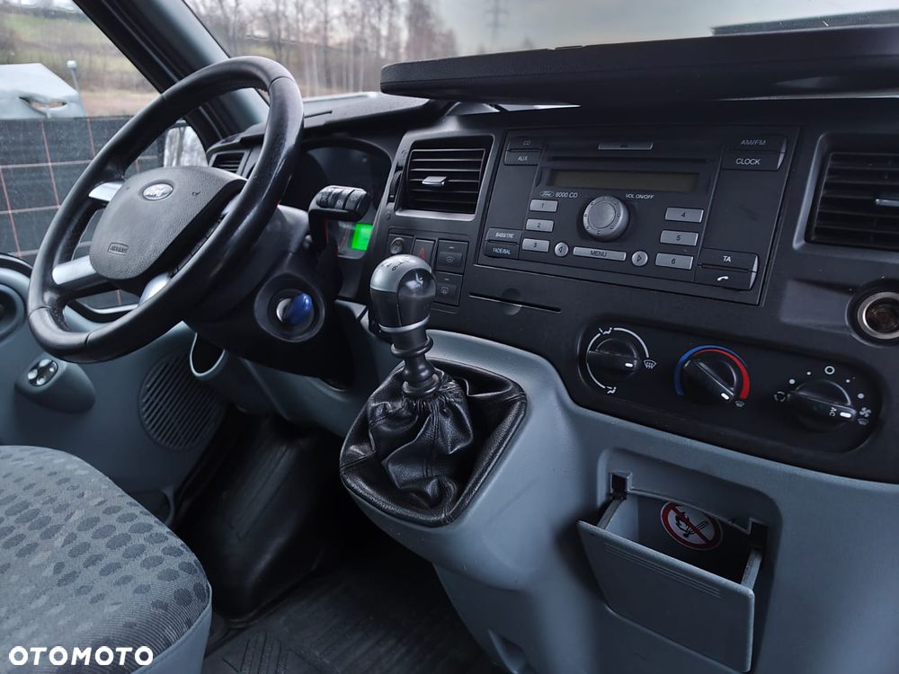 Ford Transit - 8