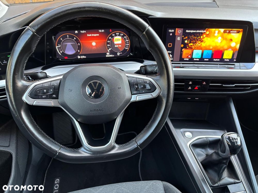 Volkswagen Golf 2.0 TDI SCR Life - 31