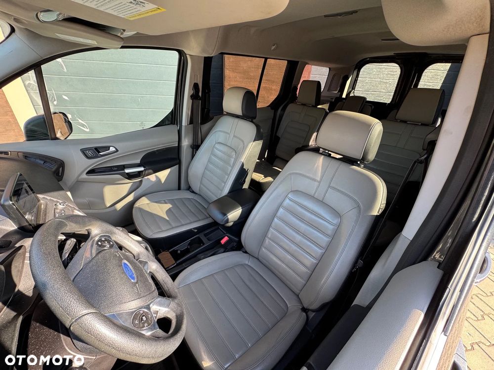 Ford Transit Connect - 10