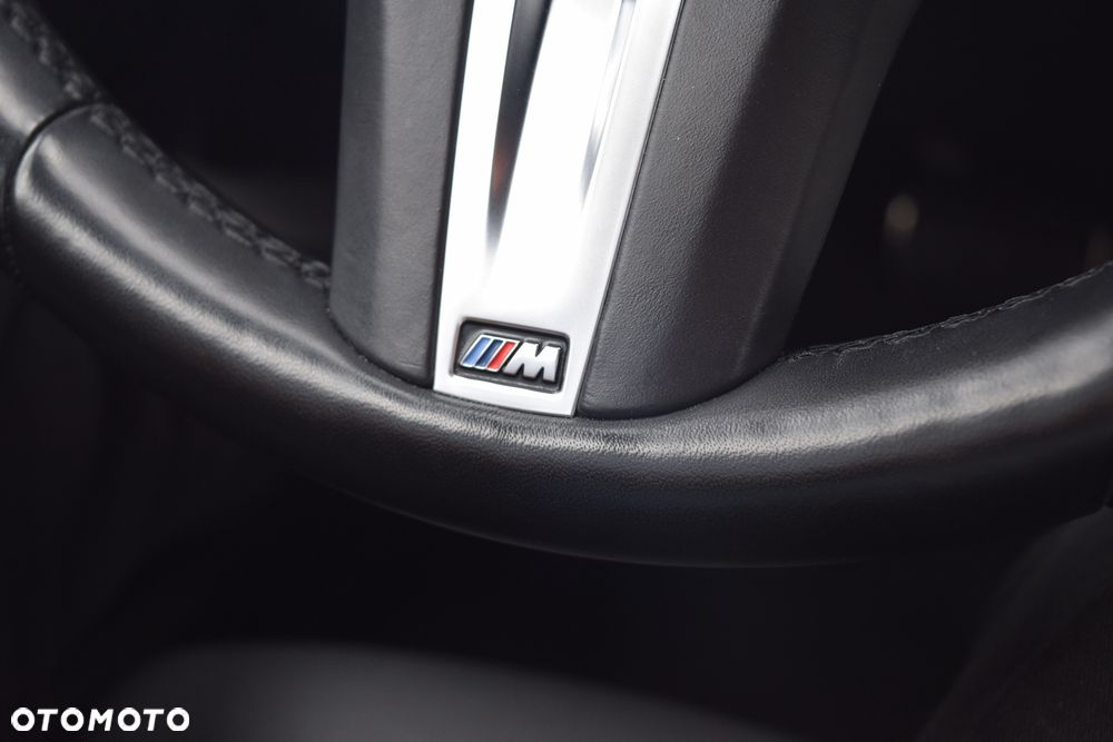 BMW Seria 3 320d xDrive M Sport sport - 22