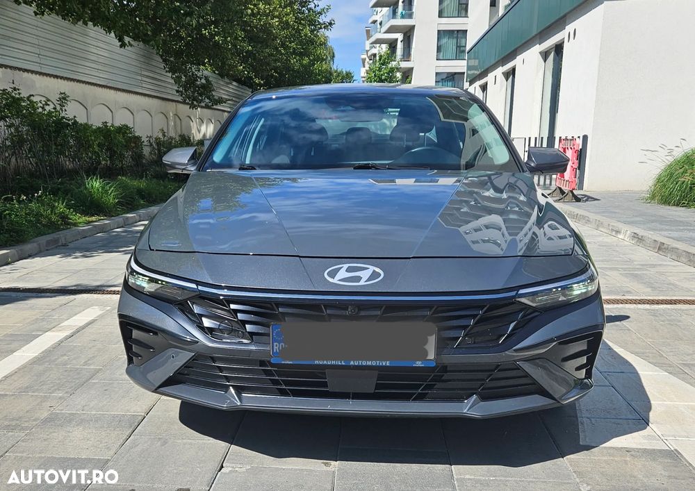 Hyundai Elantra 1.6 l 123 CP CVT Exclusive - 3