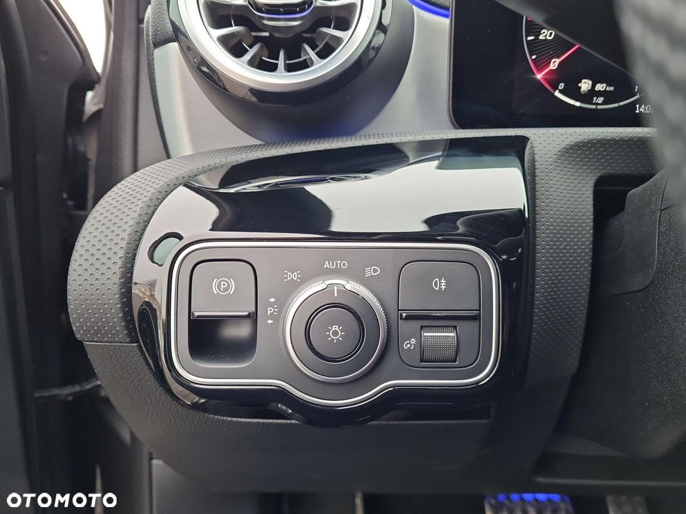 Mercedes-Benz Klasa A - 21