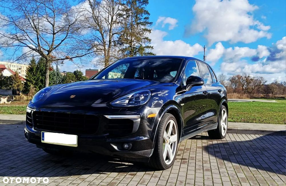 Porsche Cayenne S E-Hybrid - 2