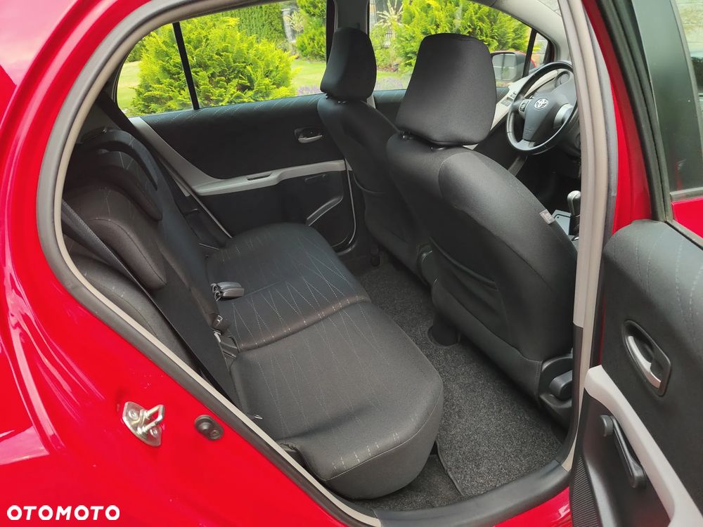 Toyota Yaris 1.4 D-4D Sol - 8
