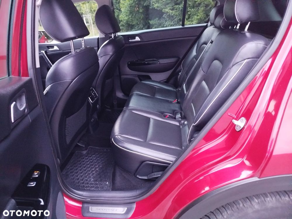 Kia Sportage 1.6 GDI 2WD DREAM-TEAM EDITION - 32