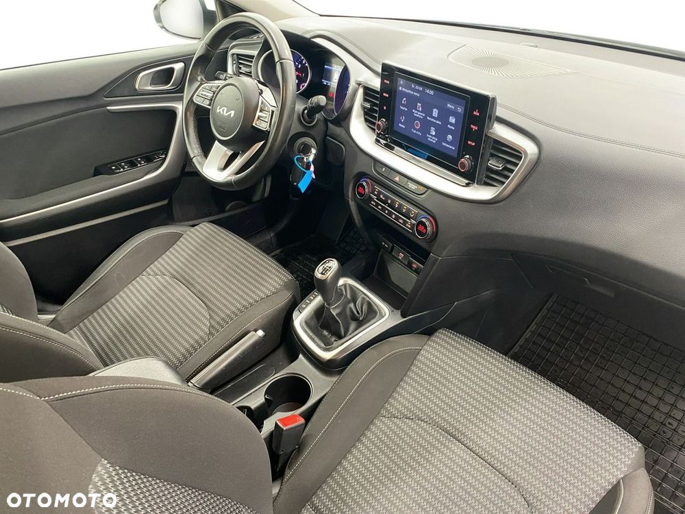 Kia Ceed - 17