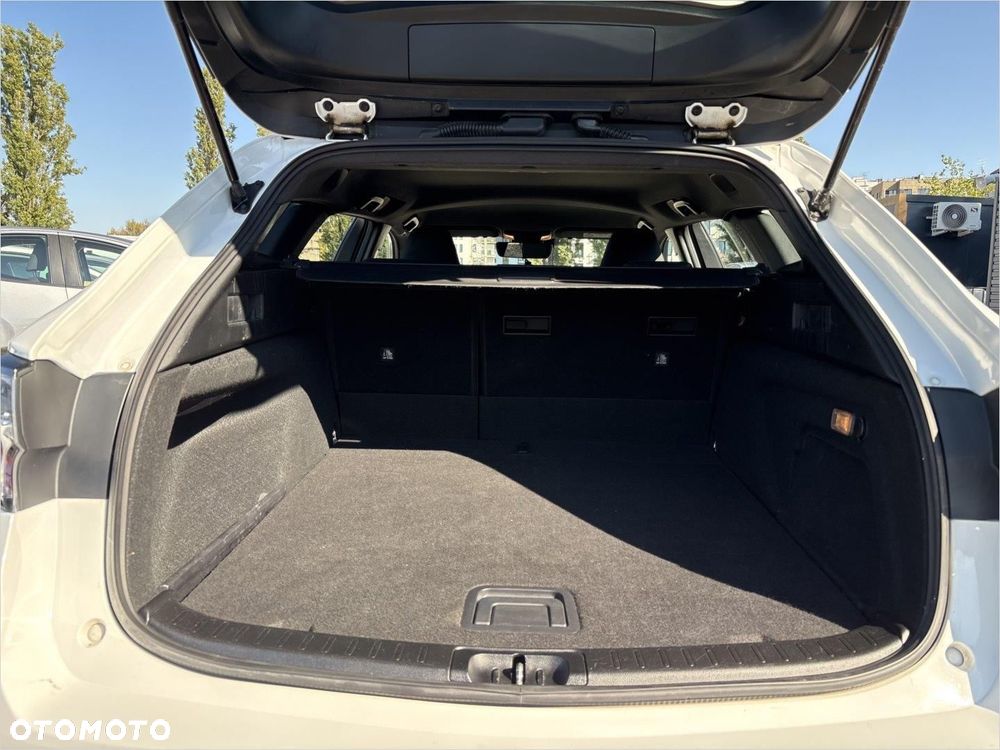 Toyota Corolla 2.0 Hybrid Comfort - 16
