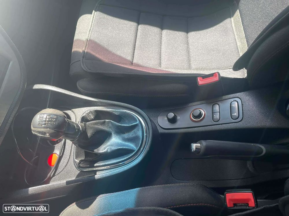 SEAT Leon 2.0 TDI FR - 5