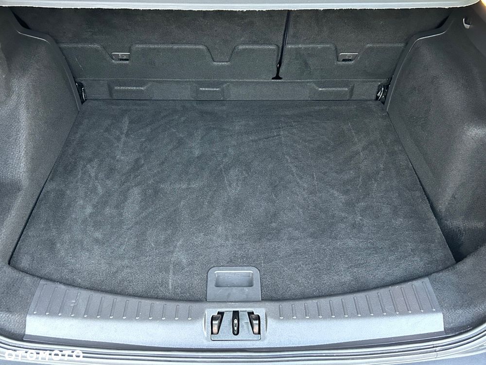 Ford Kuga 2.0 TDCi 4x4 Titanium - 28
