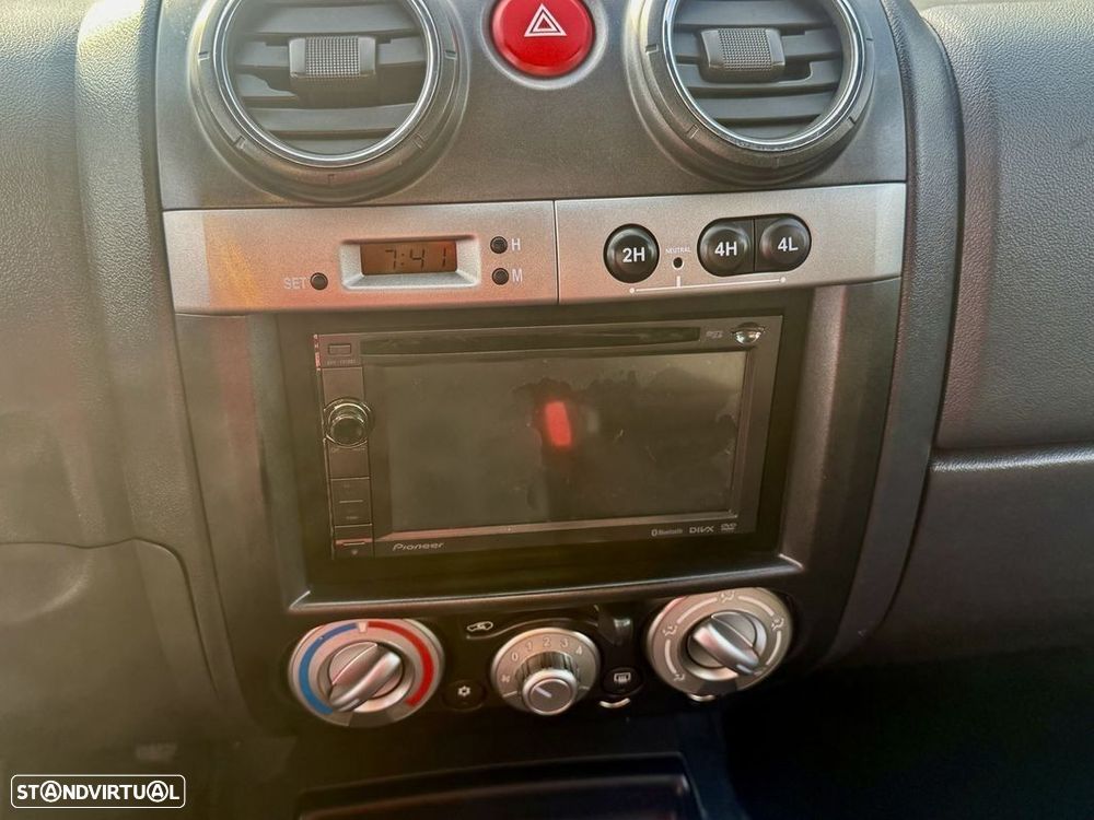 Isuzu D-Max 3.0 DTi CD 4WD LS Izutronic - 24