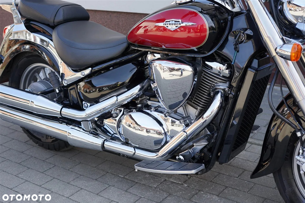 Suzuki VL 800 Volusia - 12