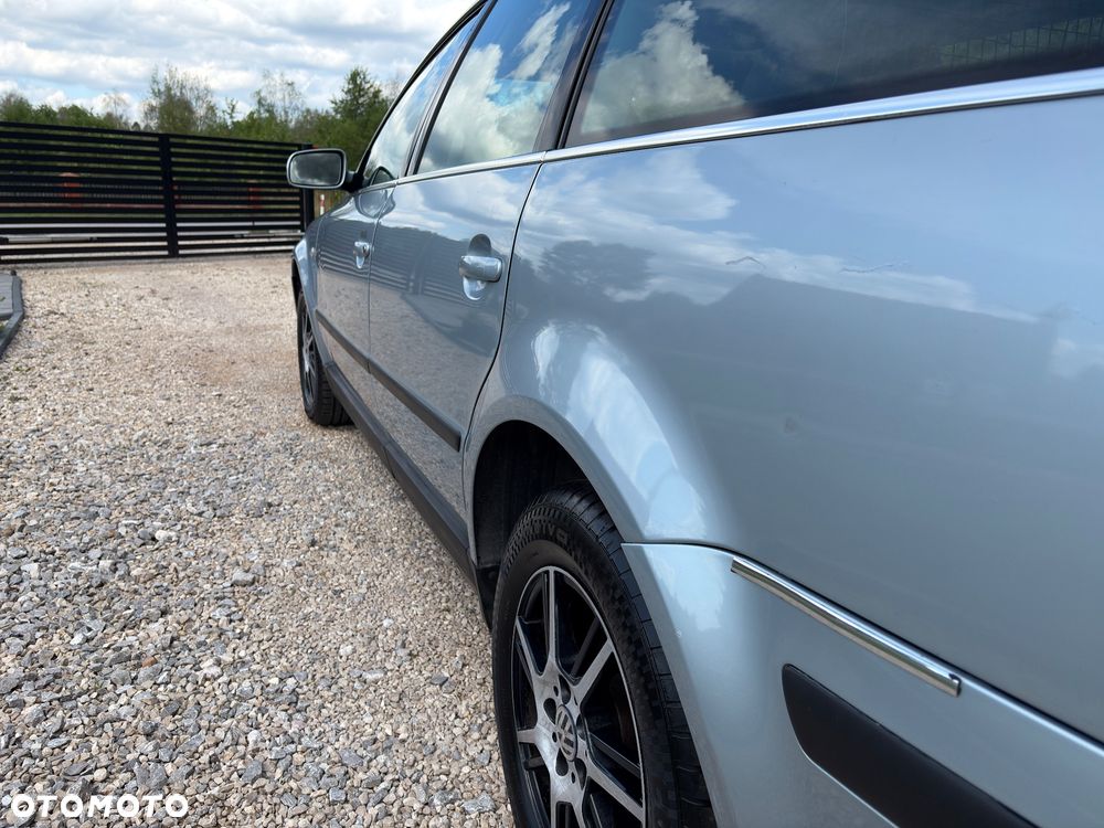 Volkswagen Passat - 11