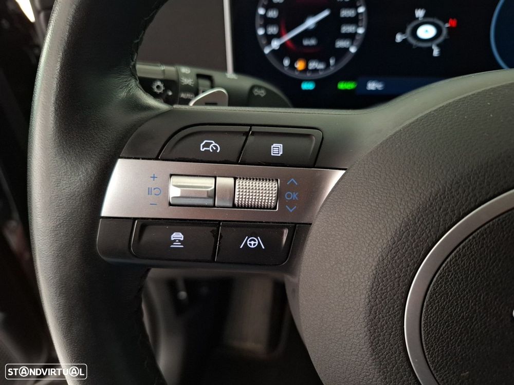 Hyundai Tucson 1.6 T-GDI HEV Vanguard - 16