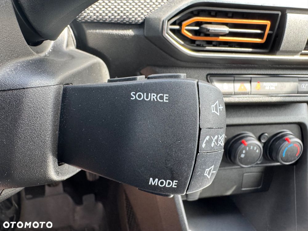 Dacia Sandero 1.0 TCe Essential - 22