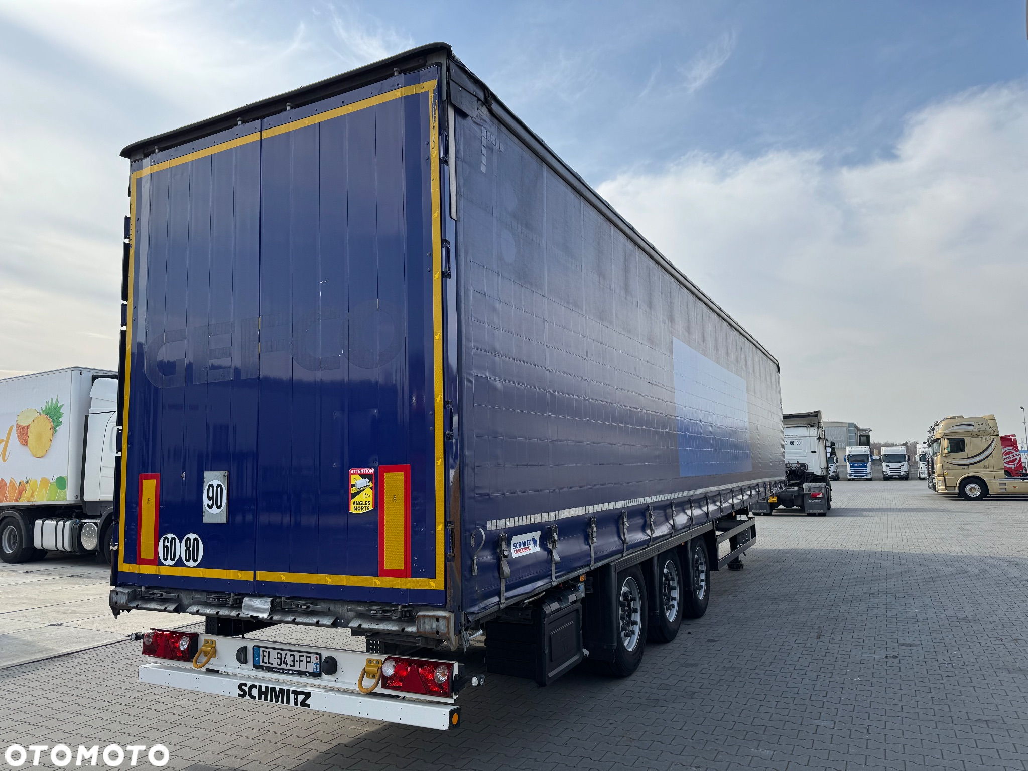 Schmitz Cargobull FIRANKA VARIOS MAŁO UŻYWANA - 4