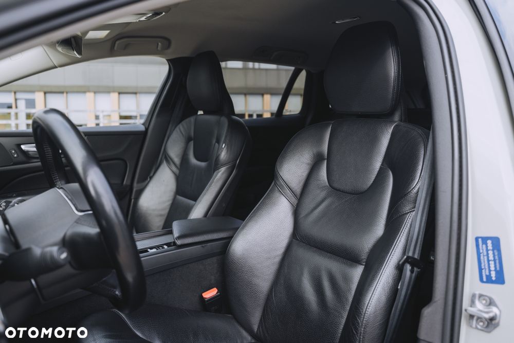 Volvo V60 D3 Geartronic Momentum - 18