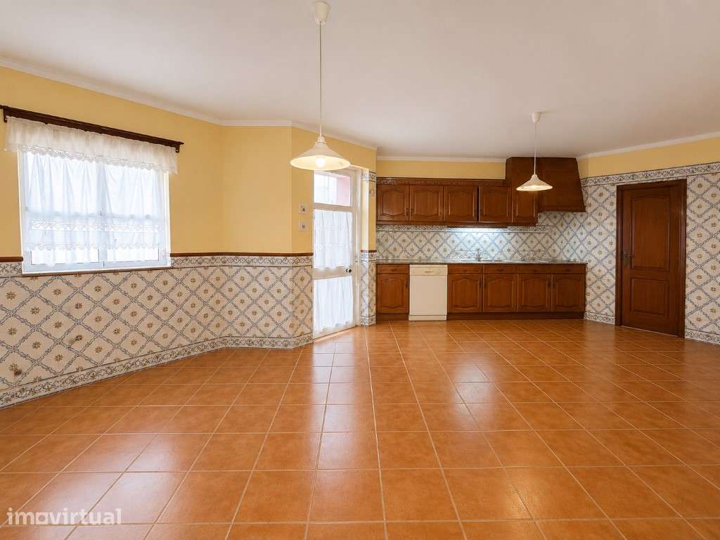 T2+1 com Terraço e Box | Centro das Caldas da Rainha - Grande imagem: 2/23