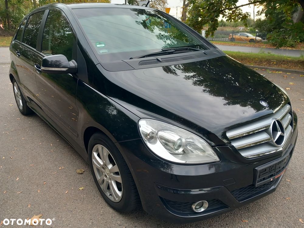 Mercedes-Benz B-Class 2009 photo 3