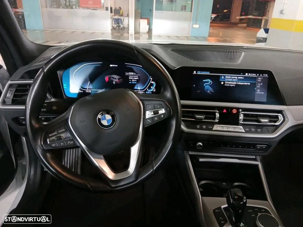 BMW 330 e Touring Corporate Edition Auto - 9