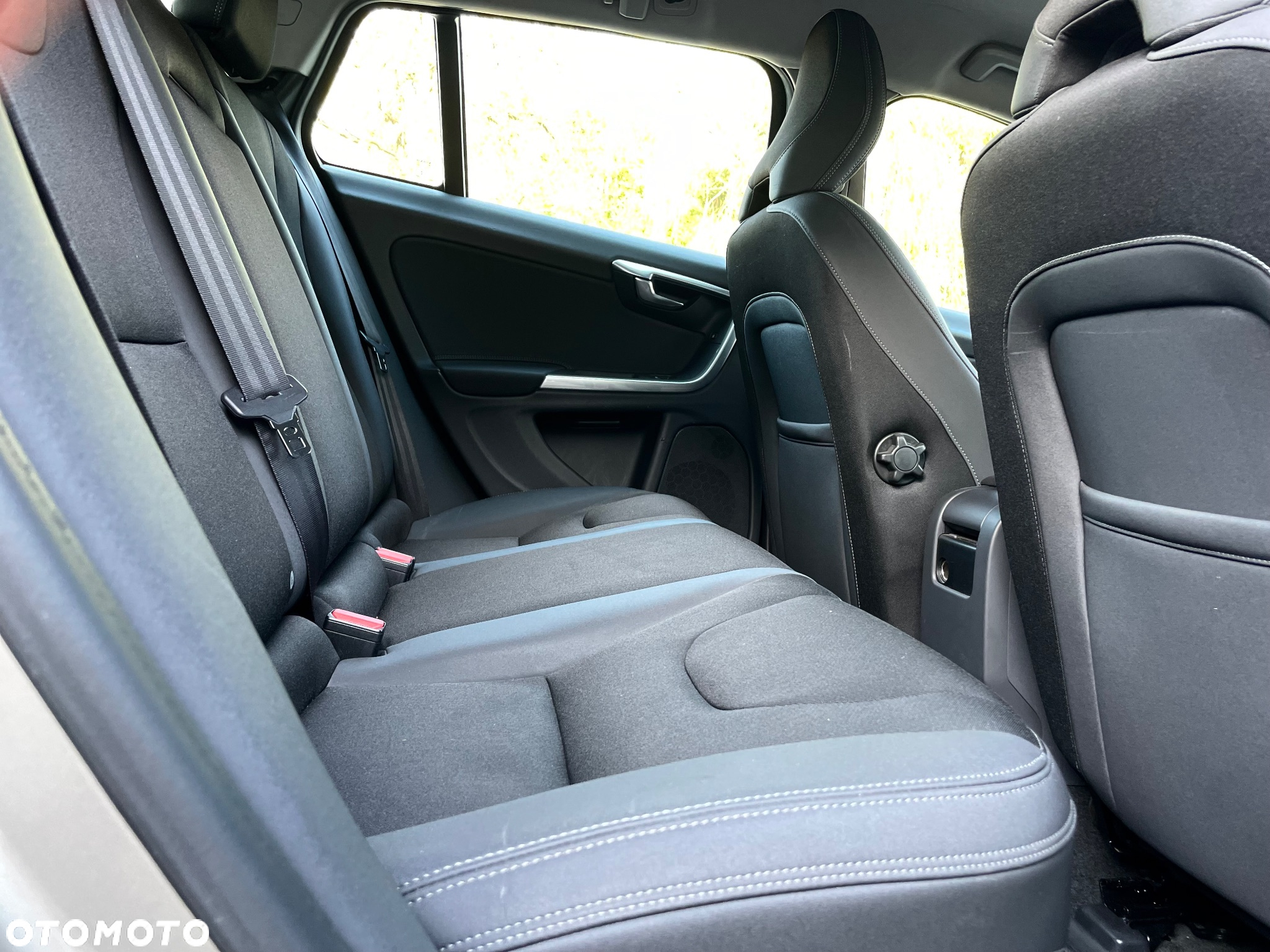 Volvo V60 D3 Geartronic Momentum - 16