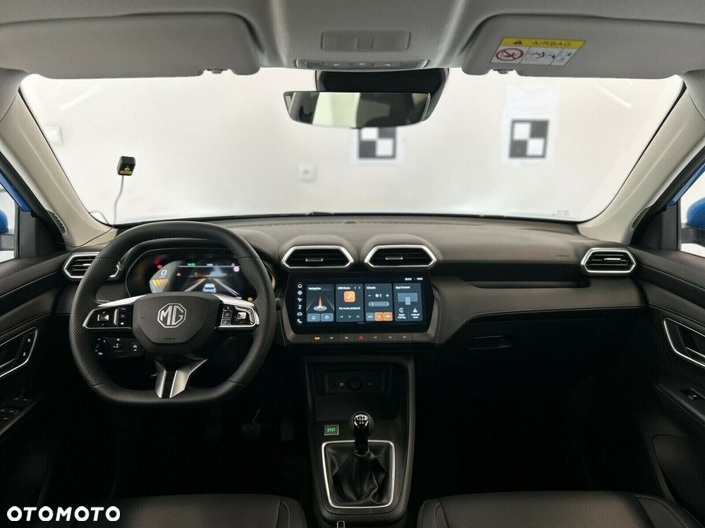 MG ZS - 13