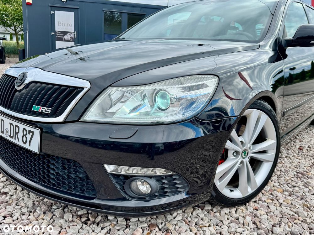 Skoda Octavia 2.0 TDI CR DPF RS - 3