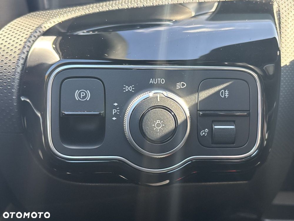 Mercedes-Benz CLA - 29