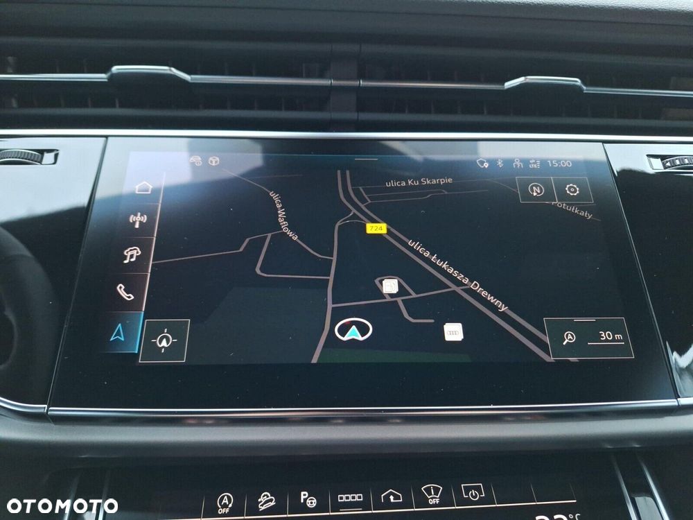 Audi Q8 - 30