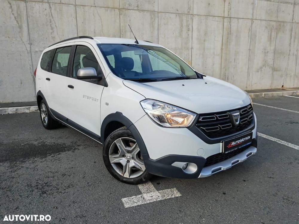 Dacia Lodgy 1.5 Blue dCi Stepway - 1
