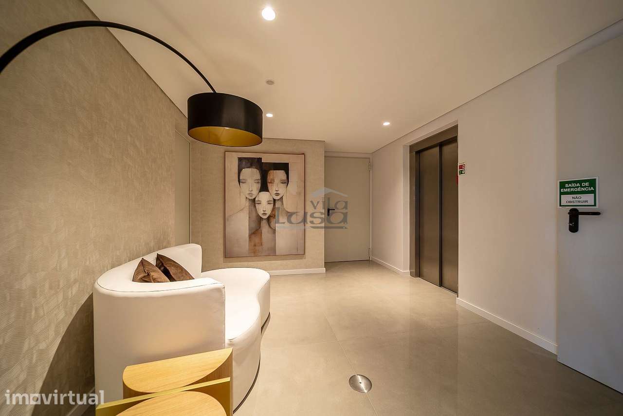 Apartamento T2,  3 wcs (2 suites) com Garagem Dupla no Centro de Gaia - Grande imagem: 4/23