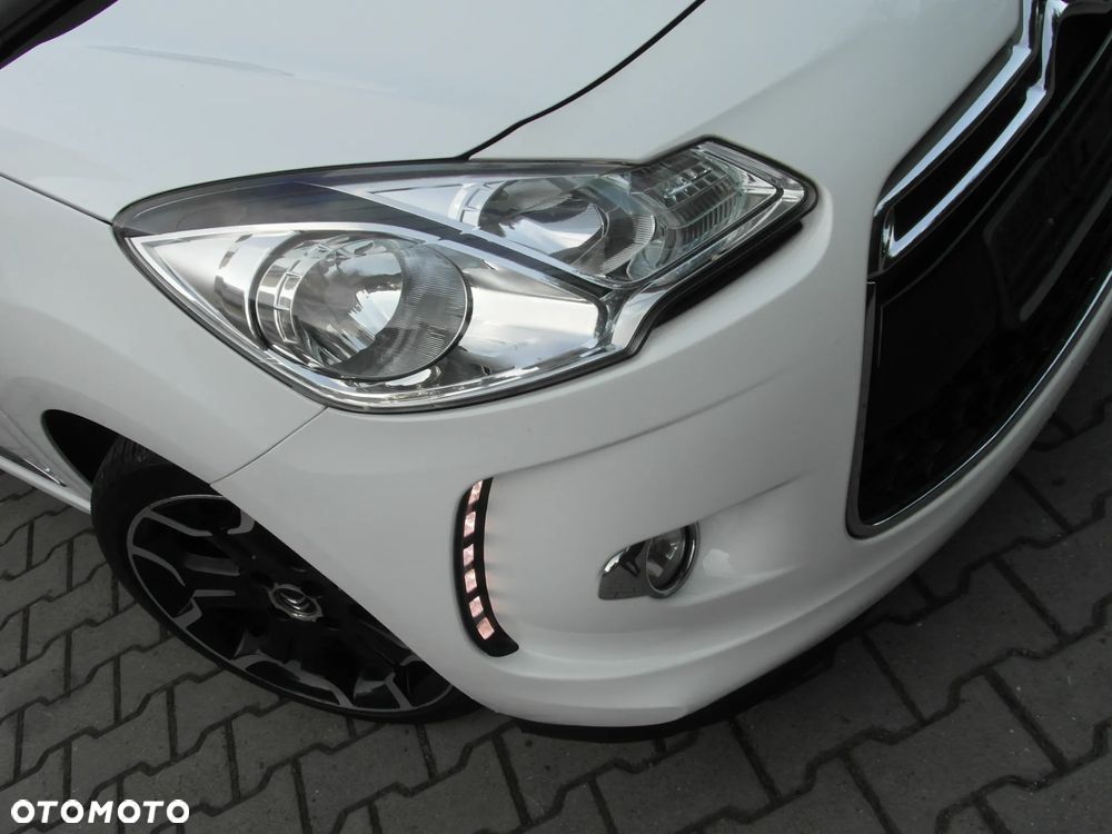 Citroën DS3 VTi 120 SoChic - 13