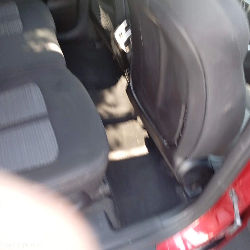 Kia Sorento - 27