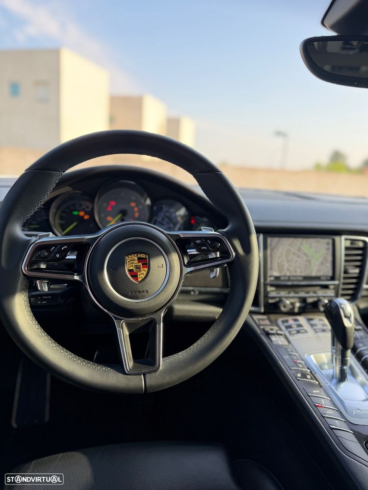 Porsche Panamera S Hybrid - 11