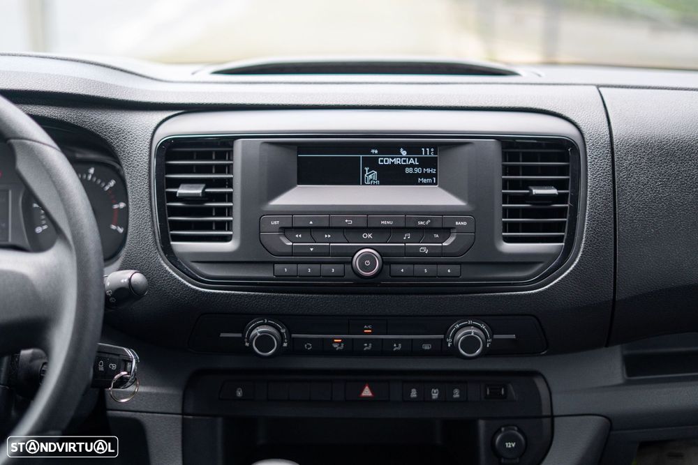 Opel Vivaro 1.5 CDTi L3H1 Essentia - 11