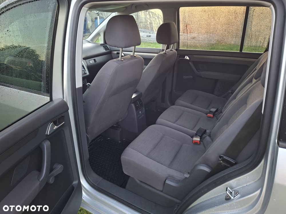 Volkswagen Touran 2008 photo 5