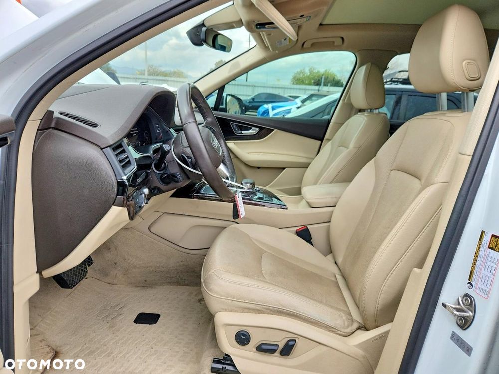Audi Q7 3.0 TFSI Quattro Tiptronic - 8